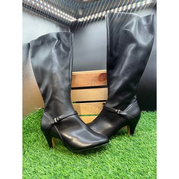 Bella Vita- Black- Leather Heeled Boots-Size 8W - Picture 1 of 10